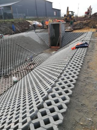 Zawiercie rów odwadniający (2)